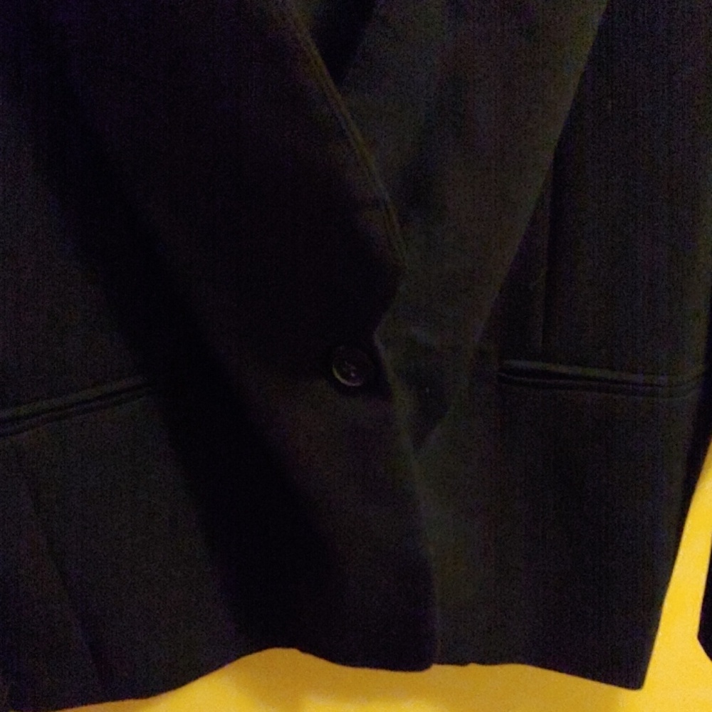 Black Blazer - image 3